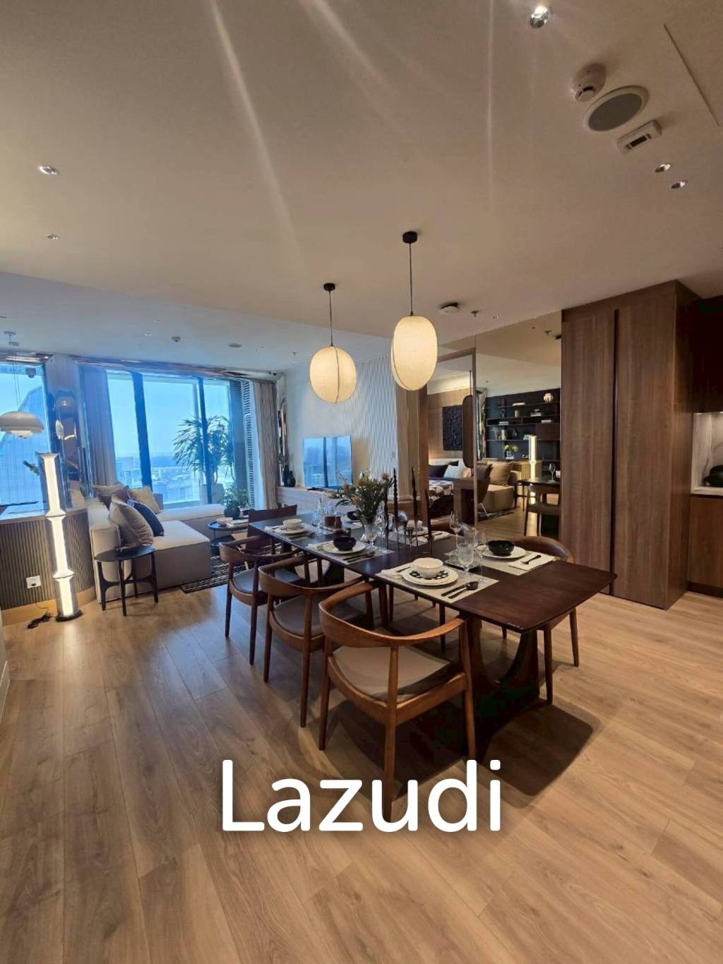 Modern 3 bedroom condo at Noble Emmerse Phrom Phong Khlong Toei