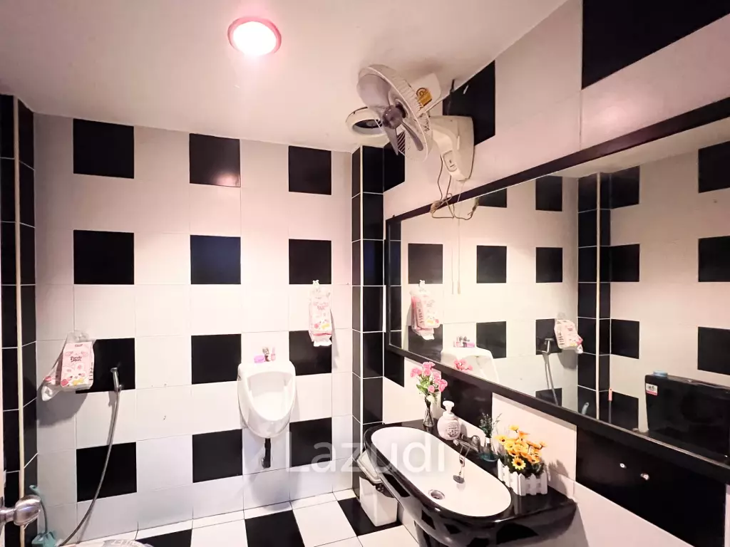 48 sqm mixed-use Townhouse in Hua Hin city center
