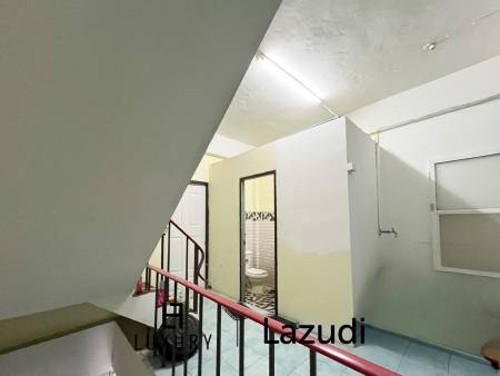 ทาวน์เฮ้าส์ 48 ตร.ม. ใจกลางหัวหิน 4 ห้องนอน ฟรีโฮลด์.