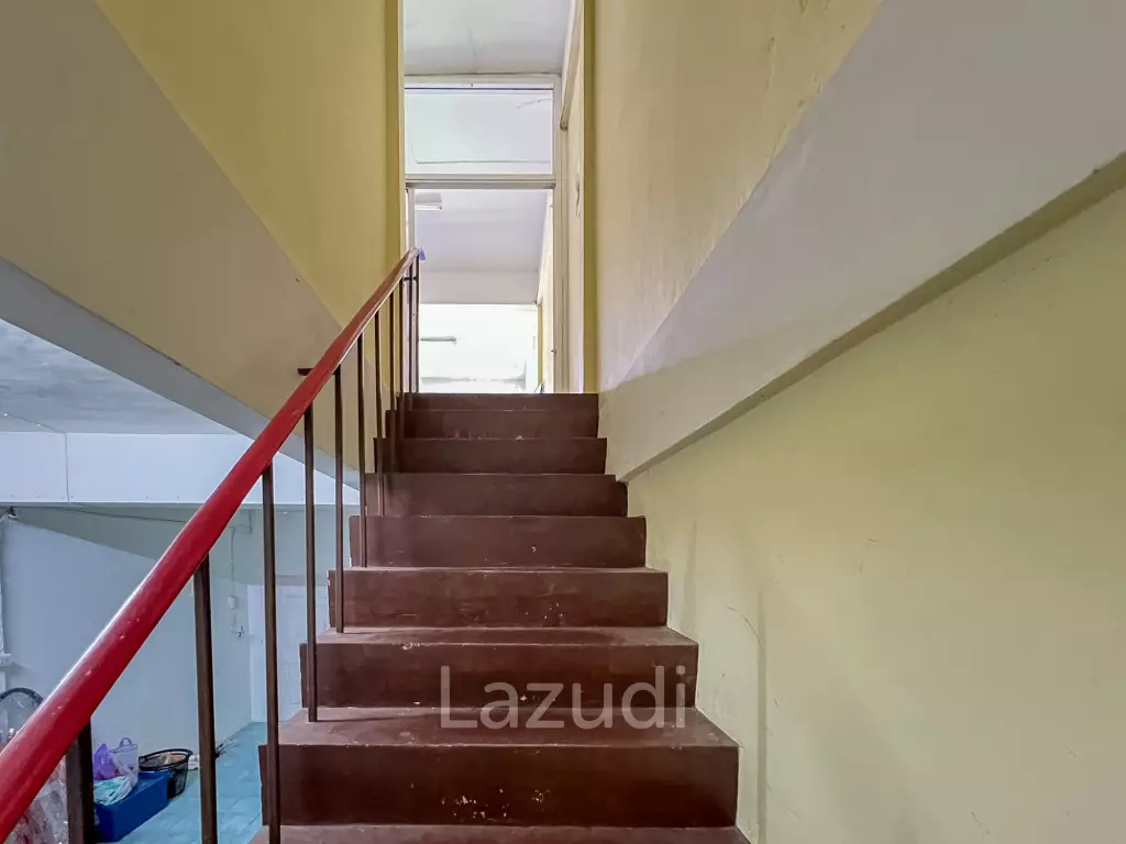 48 sqm mixed-use Townhouse in Hua Hin city center