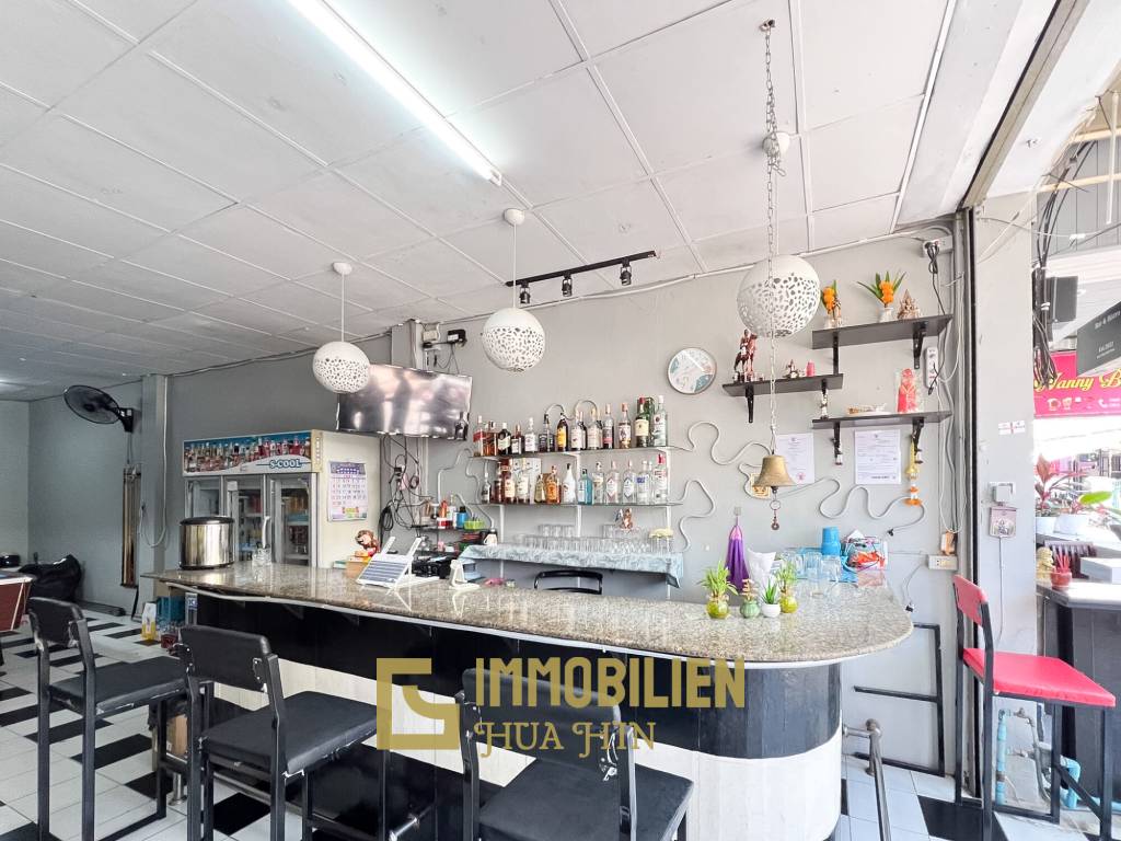 Geschäftshaus / vielseitig nutzbar / inkl. 4 Schlafzimmer + 3 Bäder