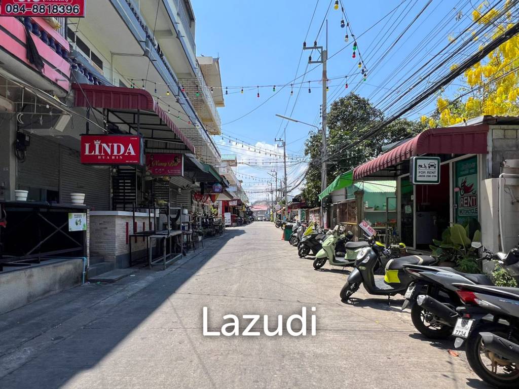 48 sqm mixed-use Townhouse in Hua Hin city center