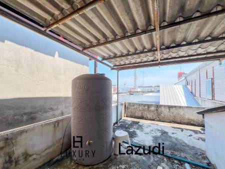 ทาวน์เฮ้าส์ 48 ตร.ม. ใจกลางหัวหิน 4 ห้องนอน ฟรีโฮลด์.