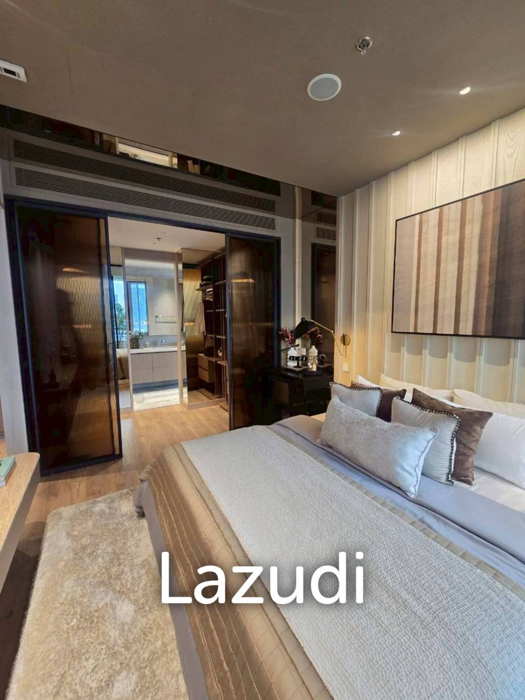 72.96 sqm 2-Bed Condo in Noble Emmerse Phrom Phong, Khlong Toei