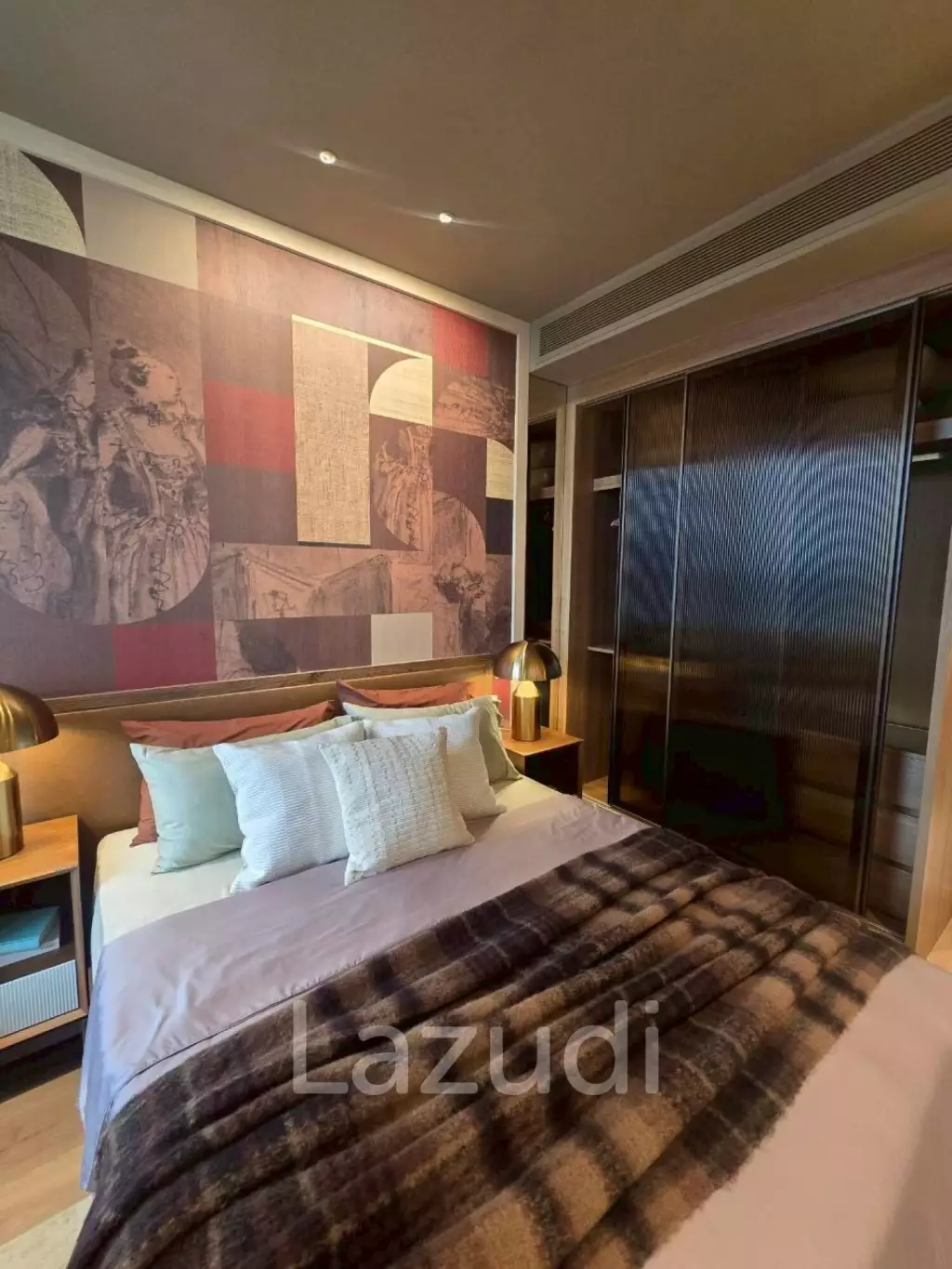 72.96 sqm 2-Bed Condo in Noble Emmerse Phrom Phong, Khlong Toei