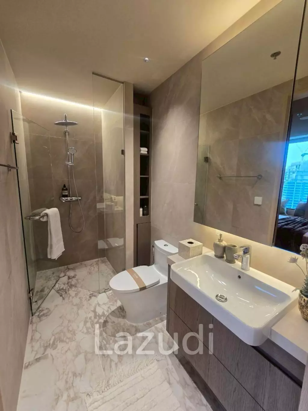 72.96 sqm 2-Bed Condo in Noble Emmerse Phrom Phong, Khlong Toei