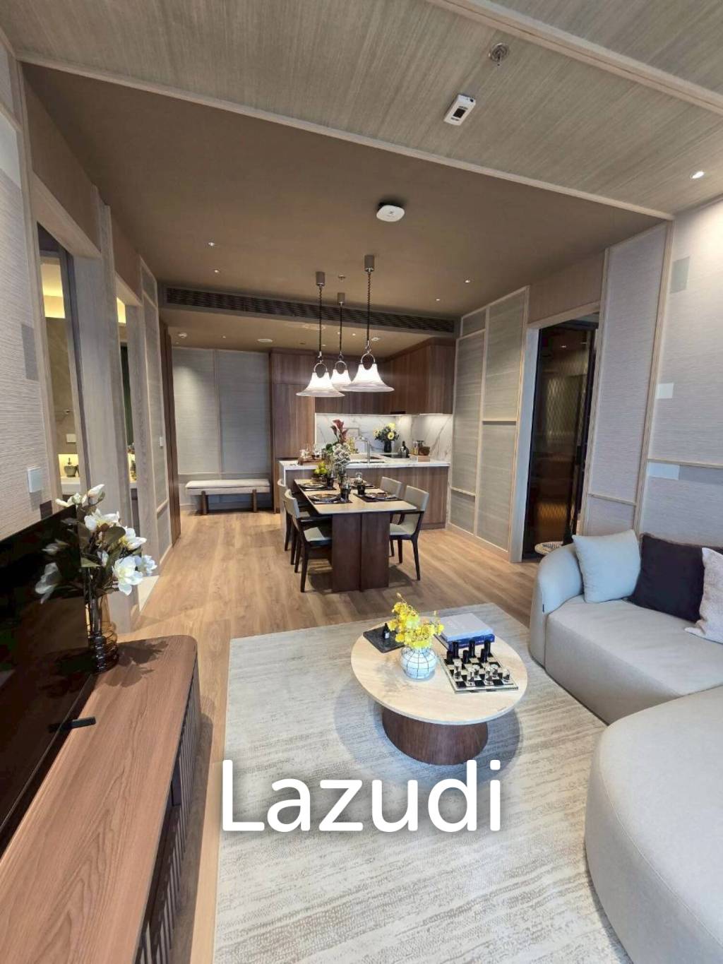 72.96 sqm 2-Bed Condo in Noble Emmerse Phrom Phong, Khlong Toei