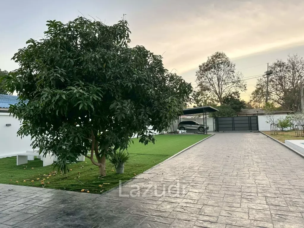 Standalone Private House for Sale and Rent Chaiyapornvitee