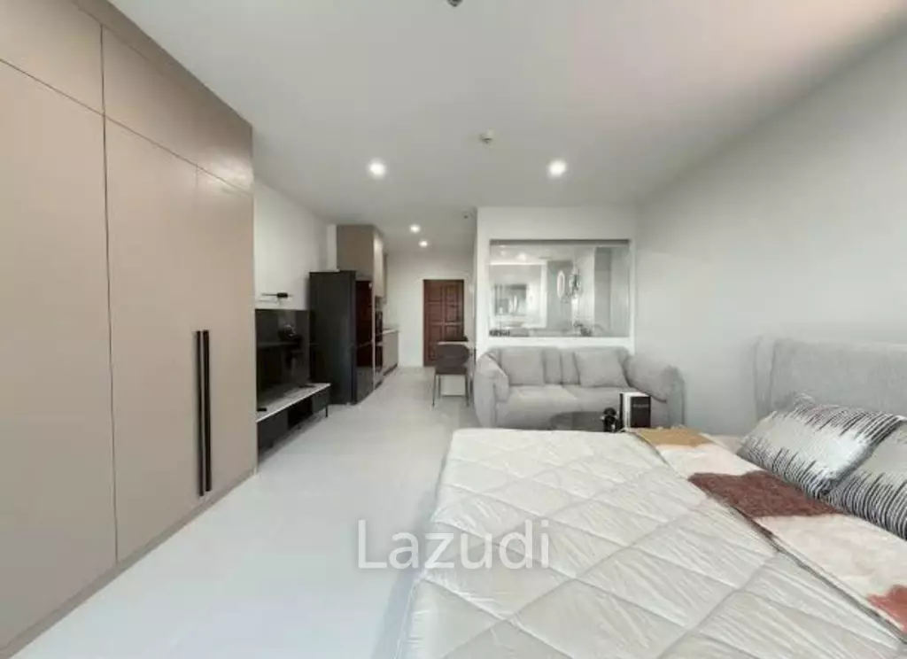 High-Floor Condo for Sale  View Talay 5 Jomtien