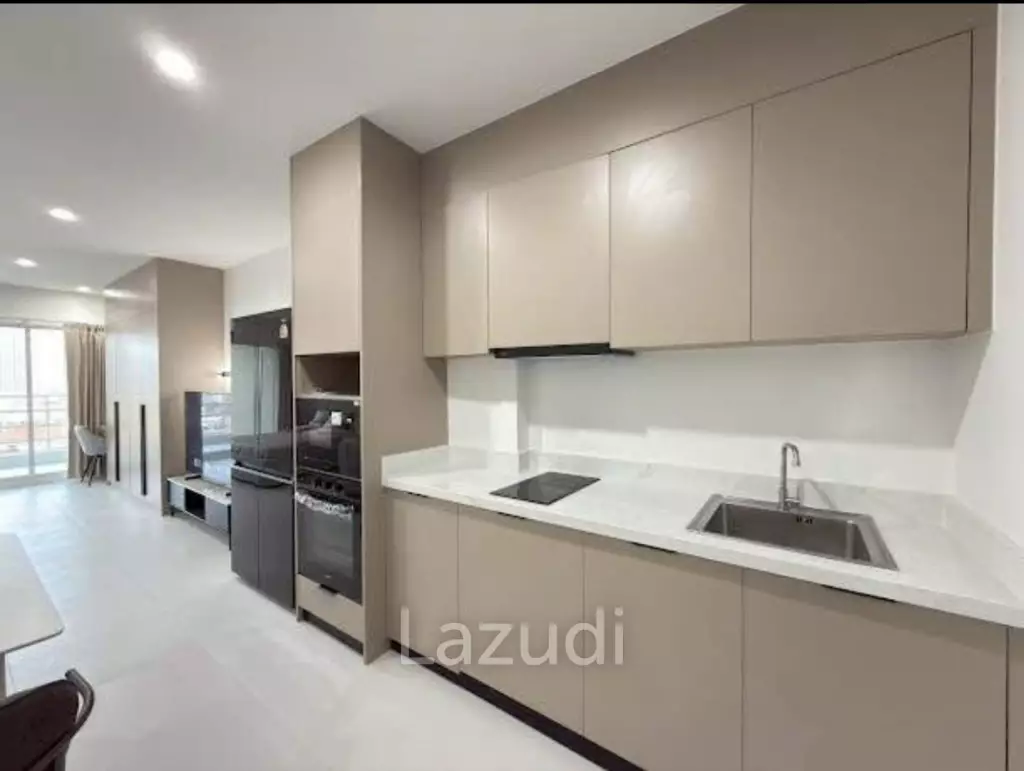 High-Floor Condo for Sale  View Talay 5 Jomtien