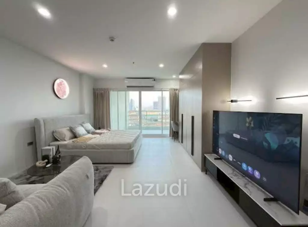 High-Floor Condo for Sale  View Talay 5 Jomtien