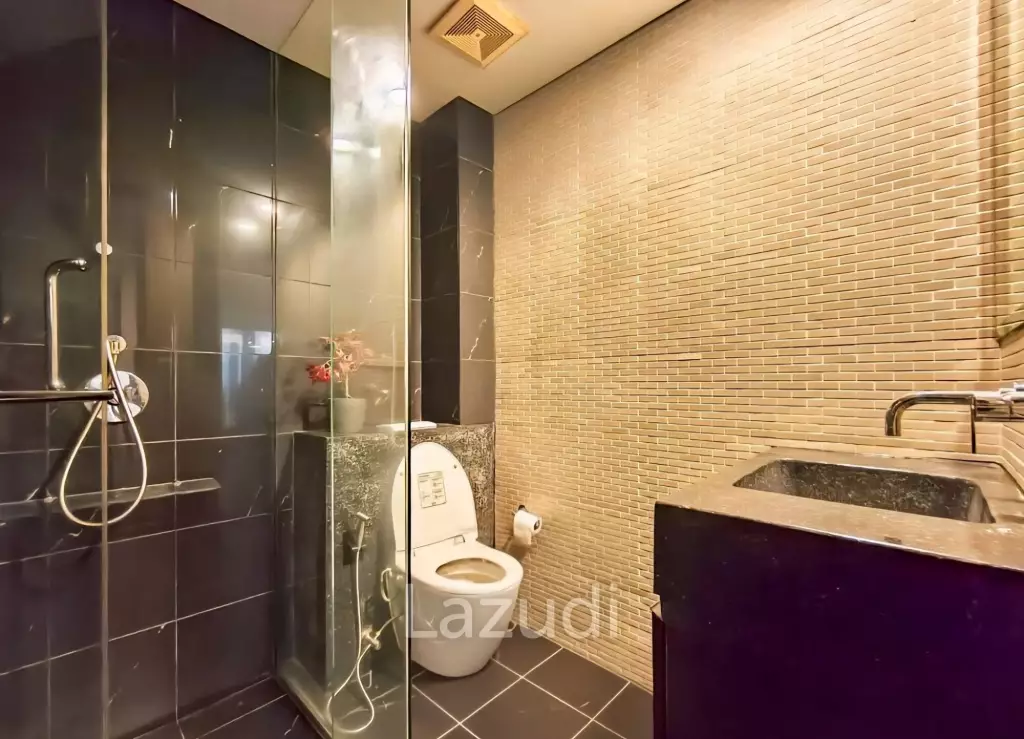 70 sqm modern 2 bedroom condo Siamese Gioia Wattana Bangkok