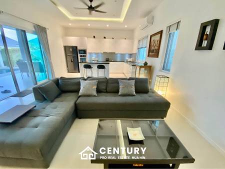 ARIA HUA HIN 1 : 3 bed luxurious modern pool villa