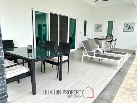 ARIA HUA HIN 1 : 3 bed luxurious modern pool villa