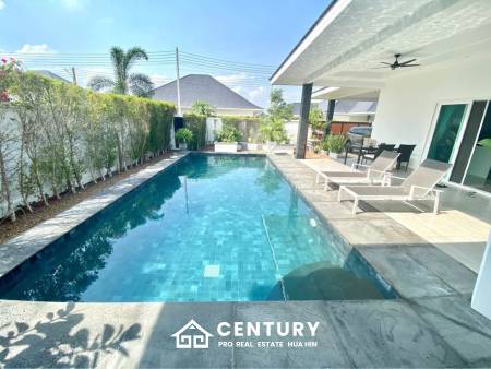 ARIA HUA HIN 1 : 3 bed luxurious modern pool villa