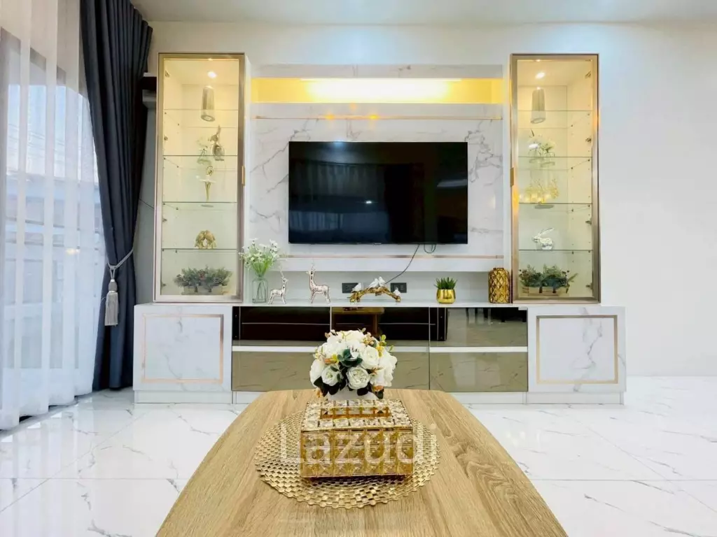 Modern Detached House for Sale in East Pattaya