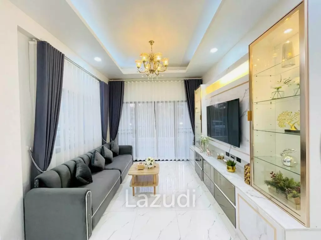 Modern Detached House for Sale in East Pattaya