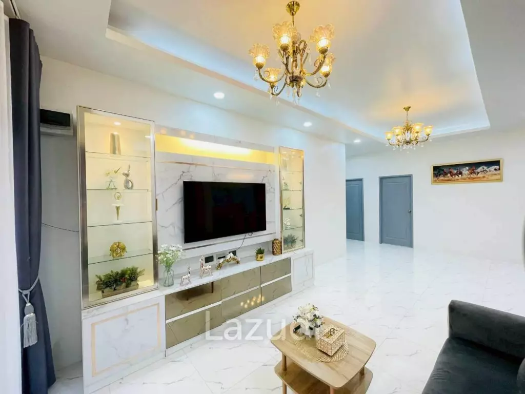 Modern Detached House for Sale in East Pattaya