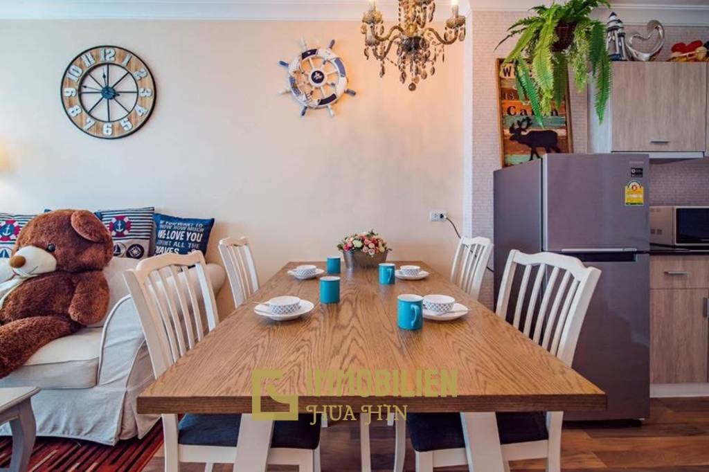 3 этаж / жилая площадь 65 кв.м / балкон