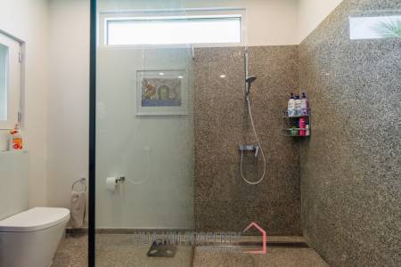 430 sqm modern pool villa with mountain views in Thap Tai Hua Hin