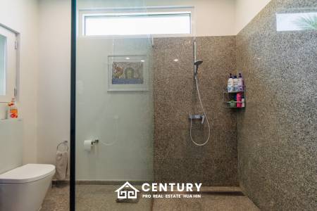 430 sqm modern pool villa with mountain views in Thap Tai Hua Hin