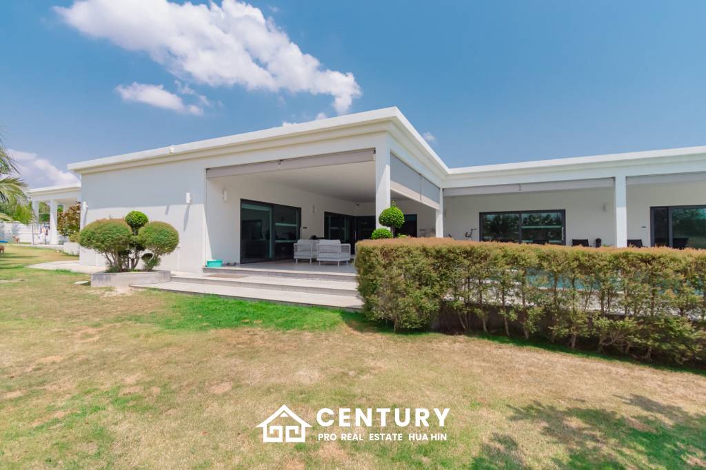 430 sqm modern pool villa with mountain views in Thap Tai Hua Hin