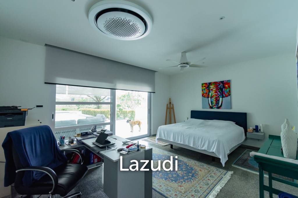 430 sqm modern pool villa with mountain views in Thap Tai Hua Hin