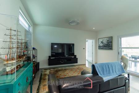 430 sqm modern pool villa with mountain views in Thap Tai Hua Hin