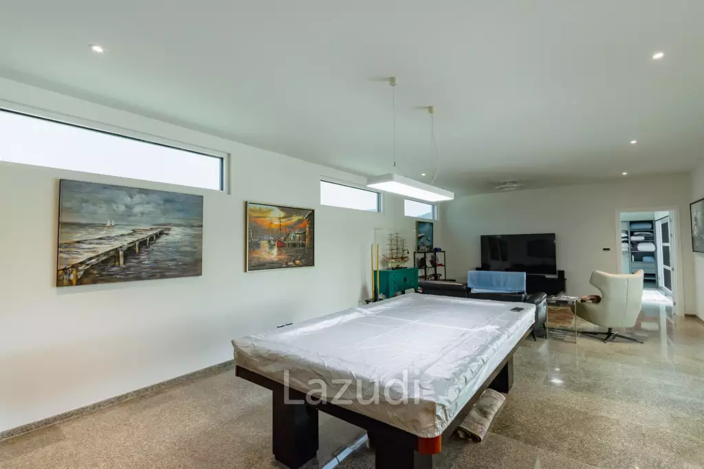 430 sqm modern pool villa with mountain views in Thap Tai Hua Hin