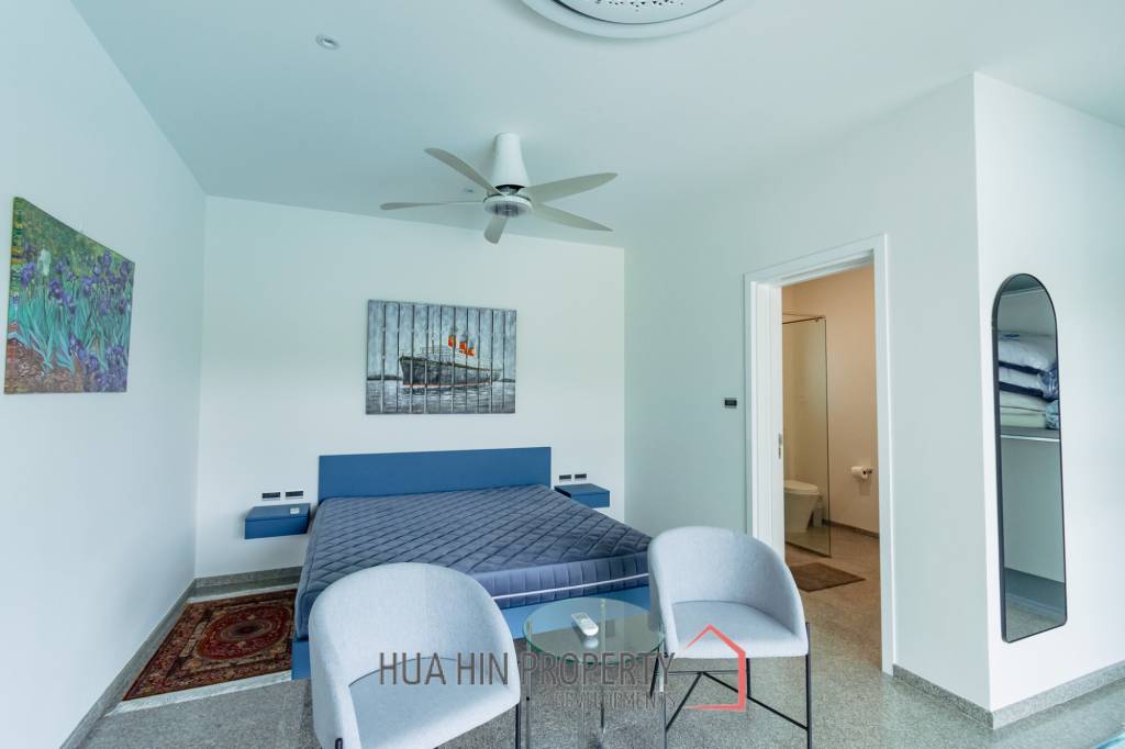 430 sqm modern pool villa with mountain views in Thap Tai Hua Hin