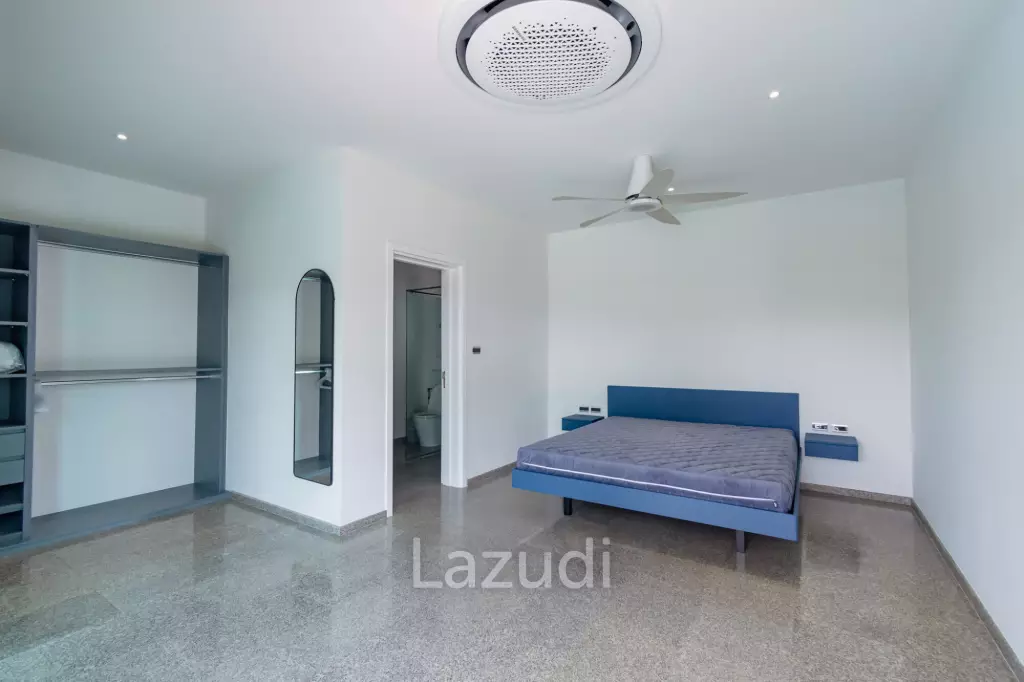 430 sqm modern pool villa with mountain views in Thap Tai Hua Hin