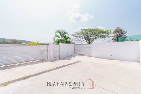 430 sqm modern pool villa with mountain views in Thap Tai Hua Hin