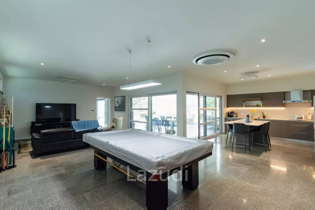 430 sqm modern pool villa with mountain views in Thap Tai Hua Hin