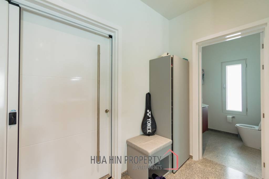 430 sqm modern pool villa with mountain views in Thap Tai Hua Hin