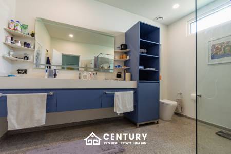 430 sqm modern pool villa with mountain views in Thap Tai Hua Hin