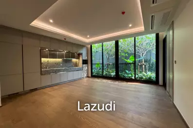 Low Rise Villa Garden View at Via 34 Khlong Toei Bangkok