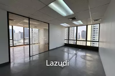 105 sqm High-Floor Office for Rent in 253 Asoke Building Bangkok