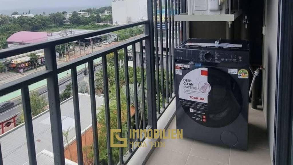 Жилая площадь 35 кв.м / 8 этаж / полностью меблирован / балкон