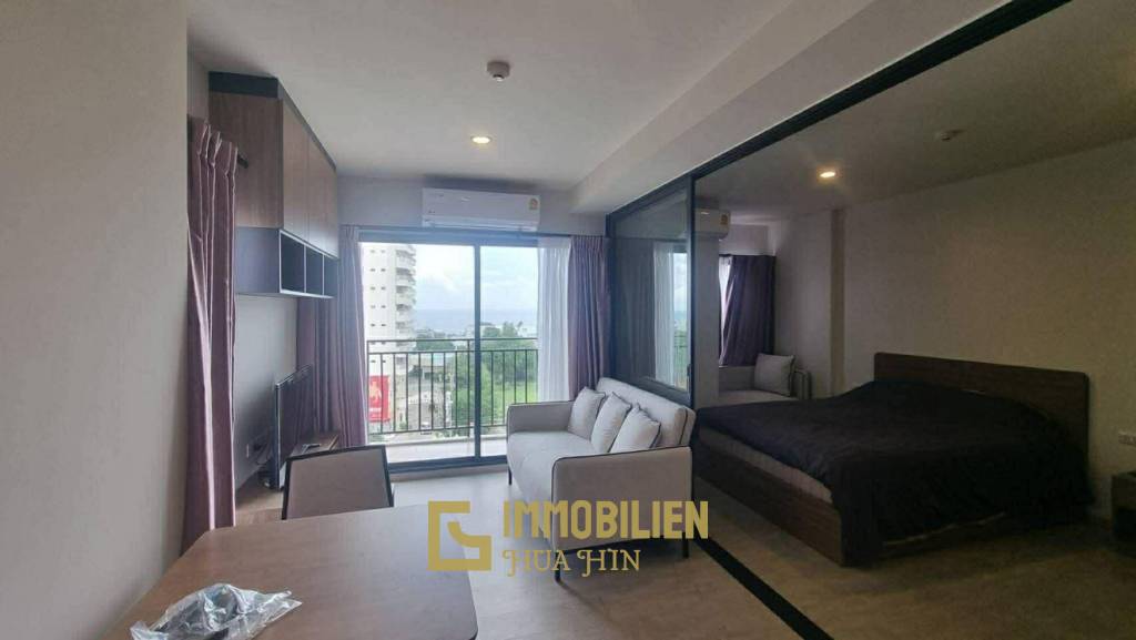 Жилая площадь 35 кв.м / 8 этаж / полностью меблирован / балкон