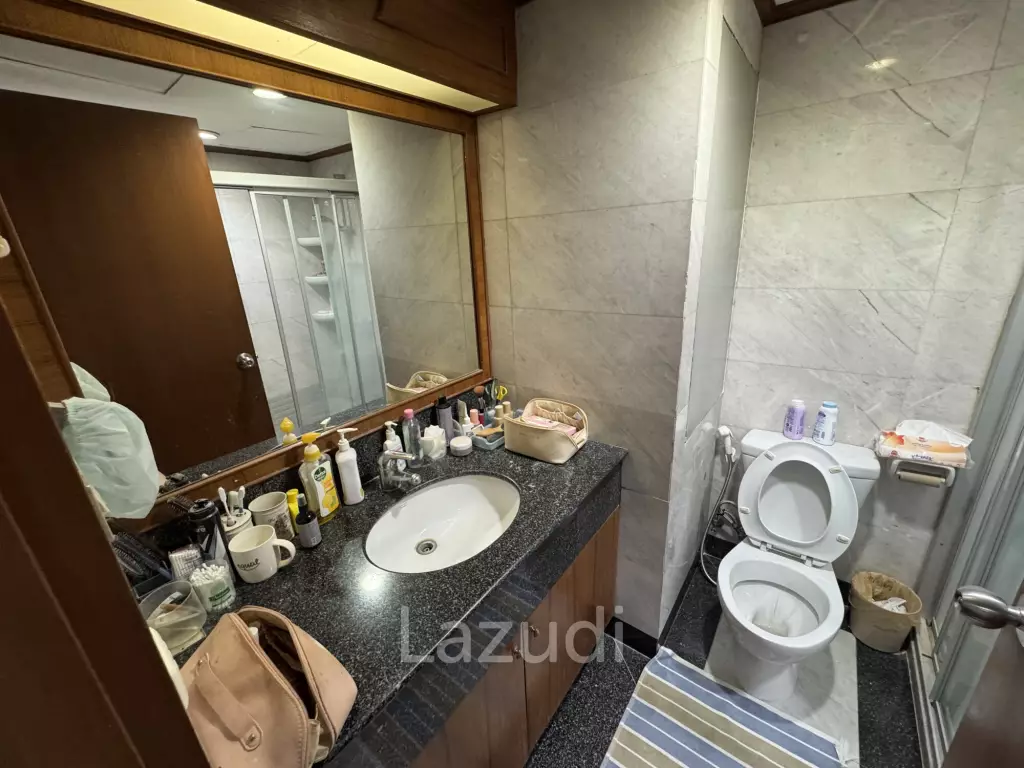 74 Sqm 1 Bed 2 Bath Condo For Sale in LAKE AVENUE