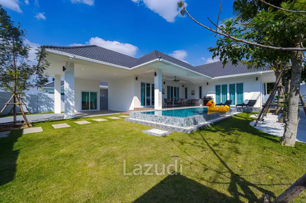 Private Modern 3 Bedroom Pool Villa (AV1)