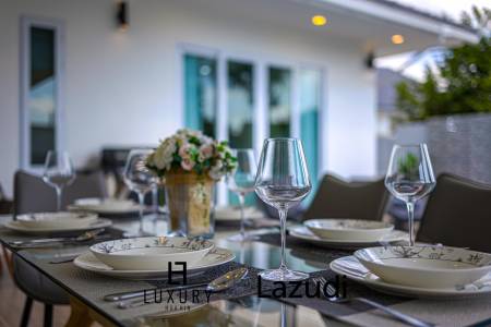 พูลวิลล่าส่วนตัว 3 ห้องนอน สไตล์โมเดิร์น (AV1)