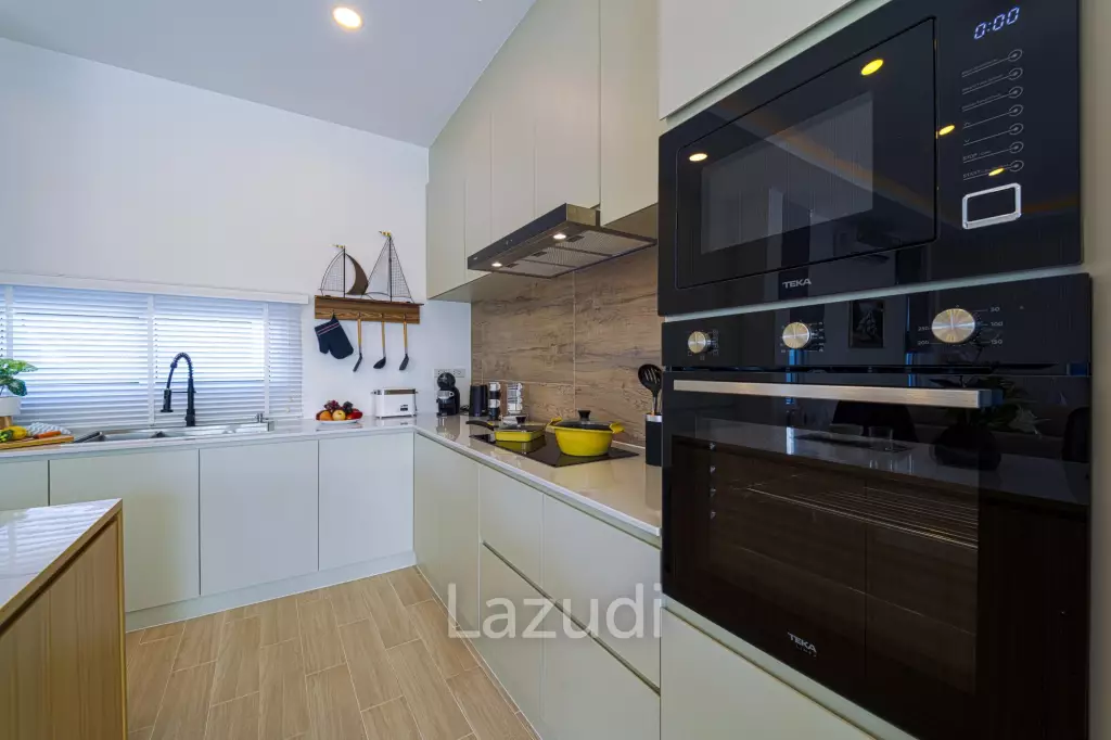 Private Modern 3 Bedroom Pool Villa (AV1)