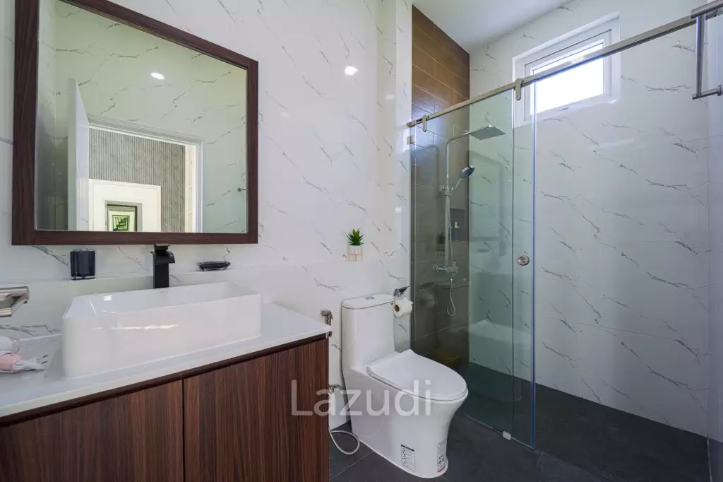 Private Modern 3 Bedroom Pool Villa (AV1)