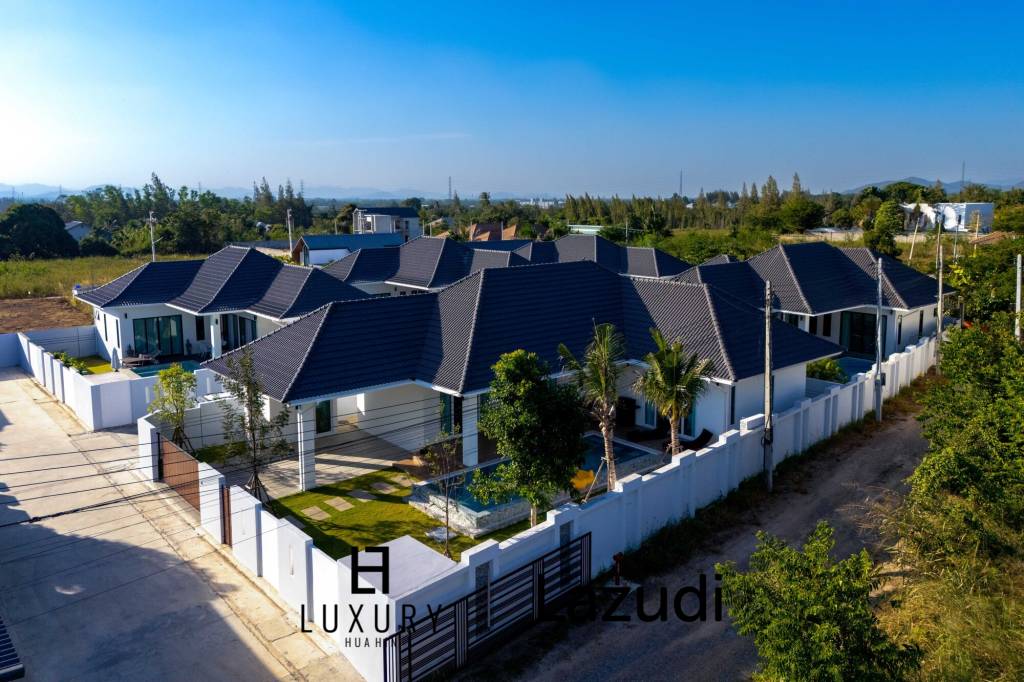 พูลวิลล่าส่วนตัว 3 ห้องนอน สไตล์โมเดิร์น (AV1)