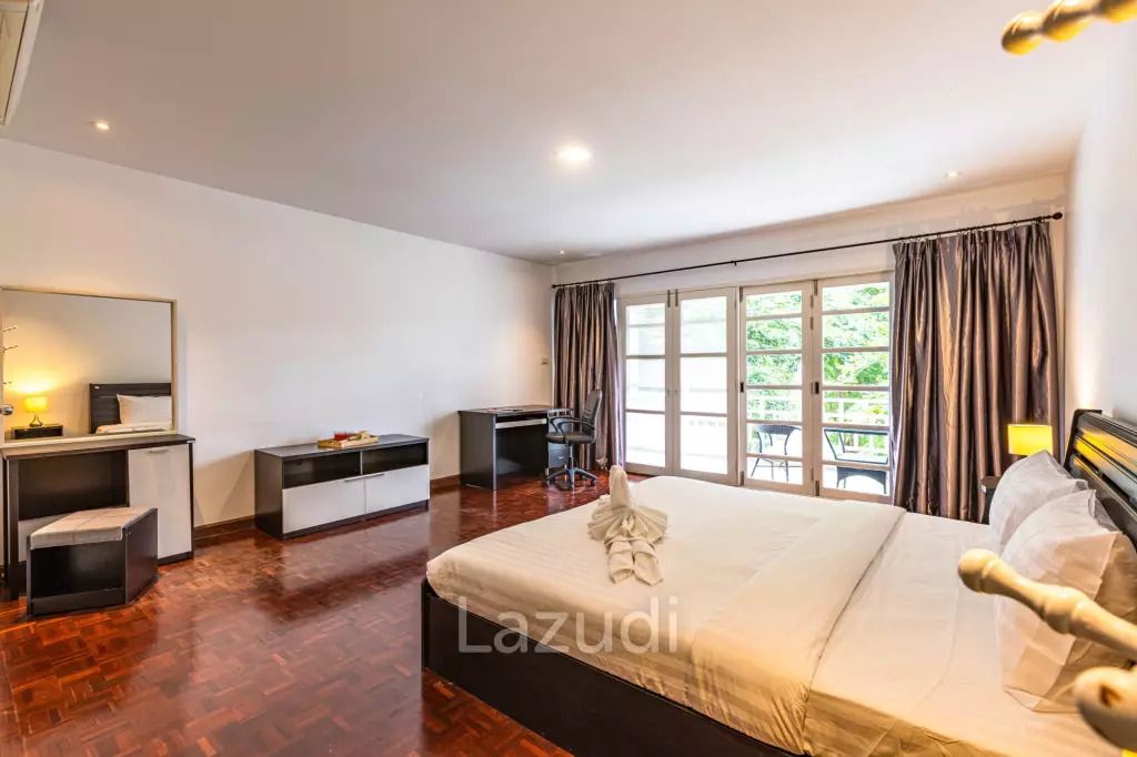 4 Bedroom Townhouse in Great Location (BSS)