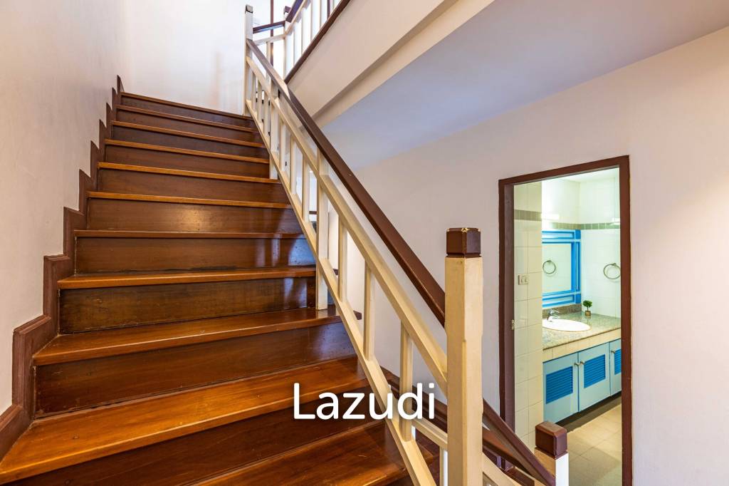4 Bedroom Townhouse in Great Location (BSS)