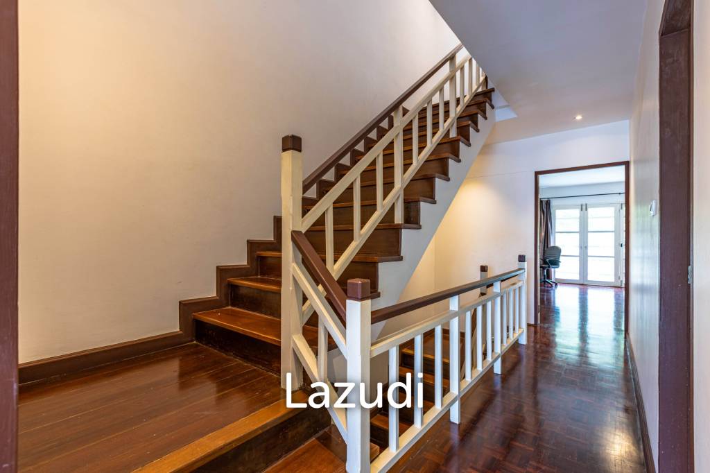 4 Bedroom Townhouse in Great Location (BSS)
