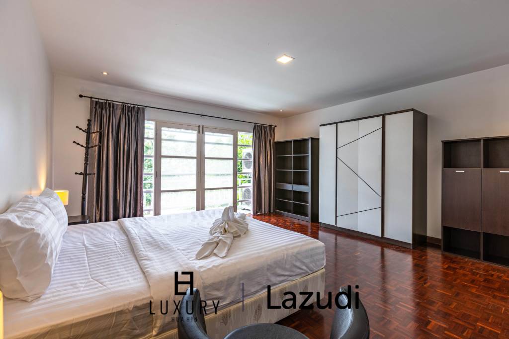 300 Kvm 4 Seng 4 Bad Rekkehus for Leie