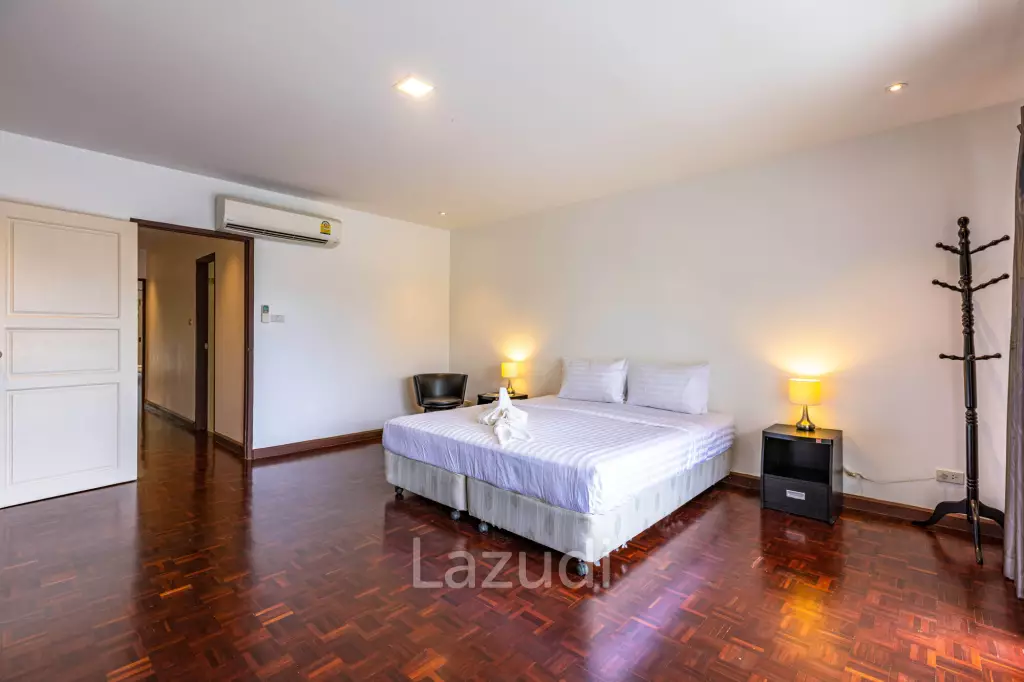4 Bedroom Townhouse in Great Location (BSS)